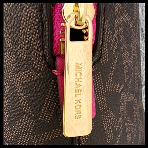 MICHAEL KORS Ayden Medium Logo Satchel - Picture 4 of 8